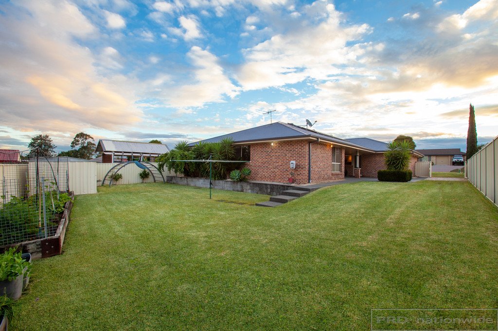 5 Crothers Street RUTHERFORD 4