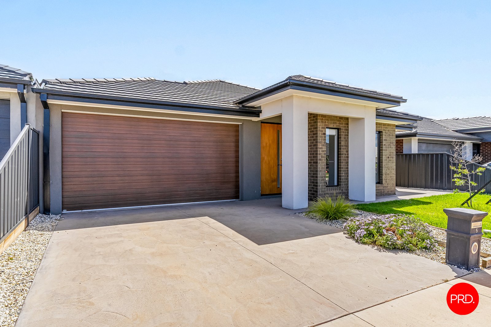 5 Crowley Street HUNTLY 2