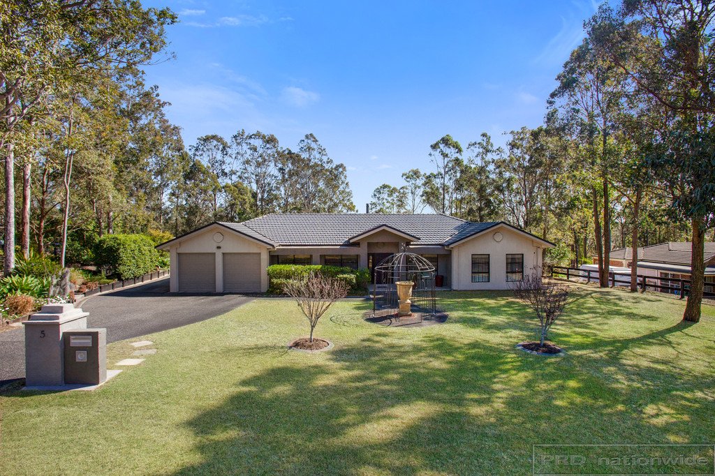 5 Currawong Close THORNTON 1