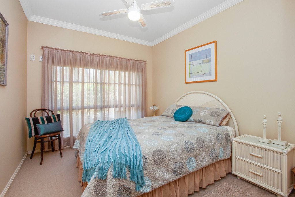 5 Currawong Close THORNTON 15