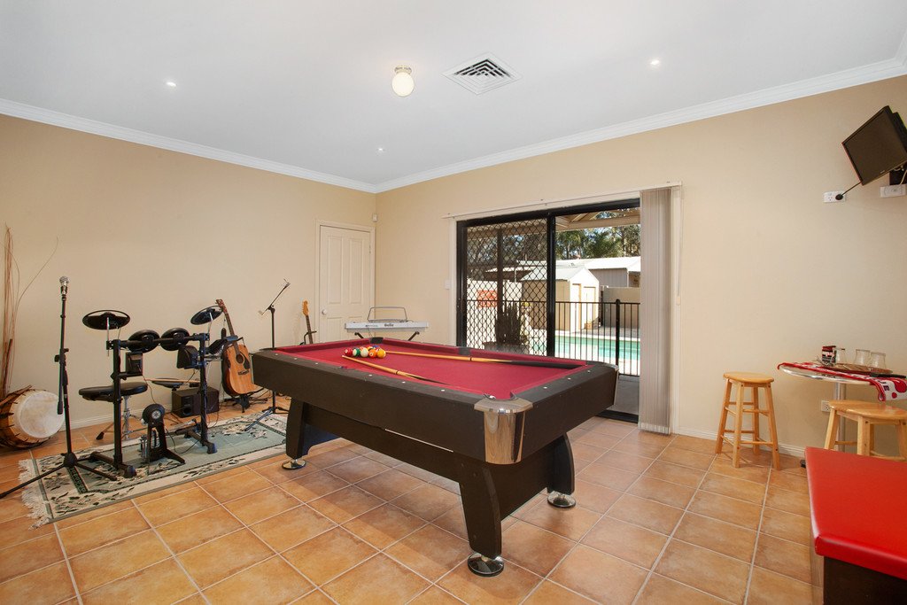 5 Currawong Close THORNTON 17