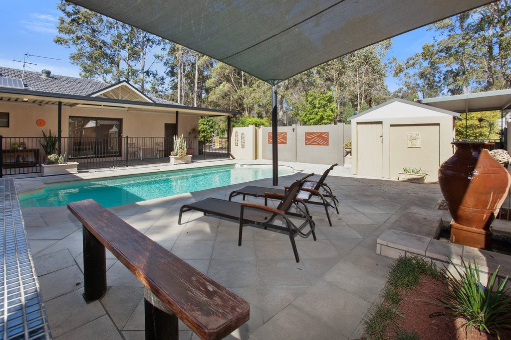 5 Currawong Close THORNTON 22