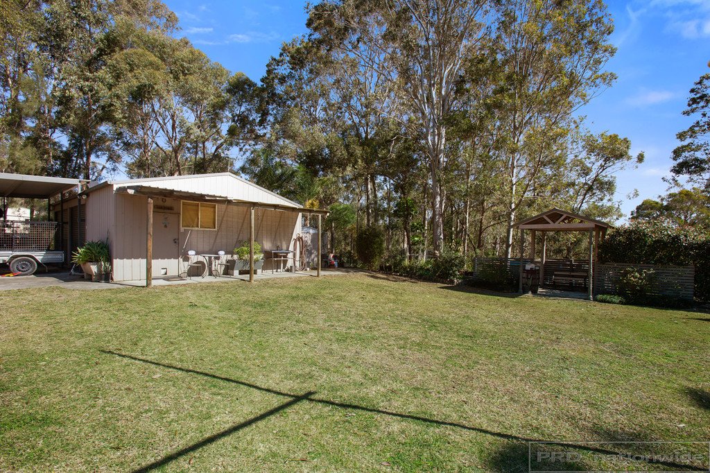 5 Currawong Close THORNTON 25