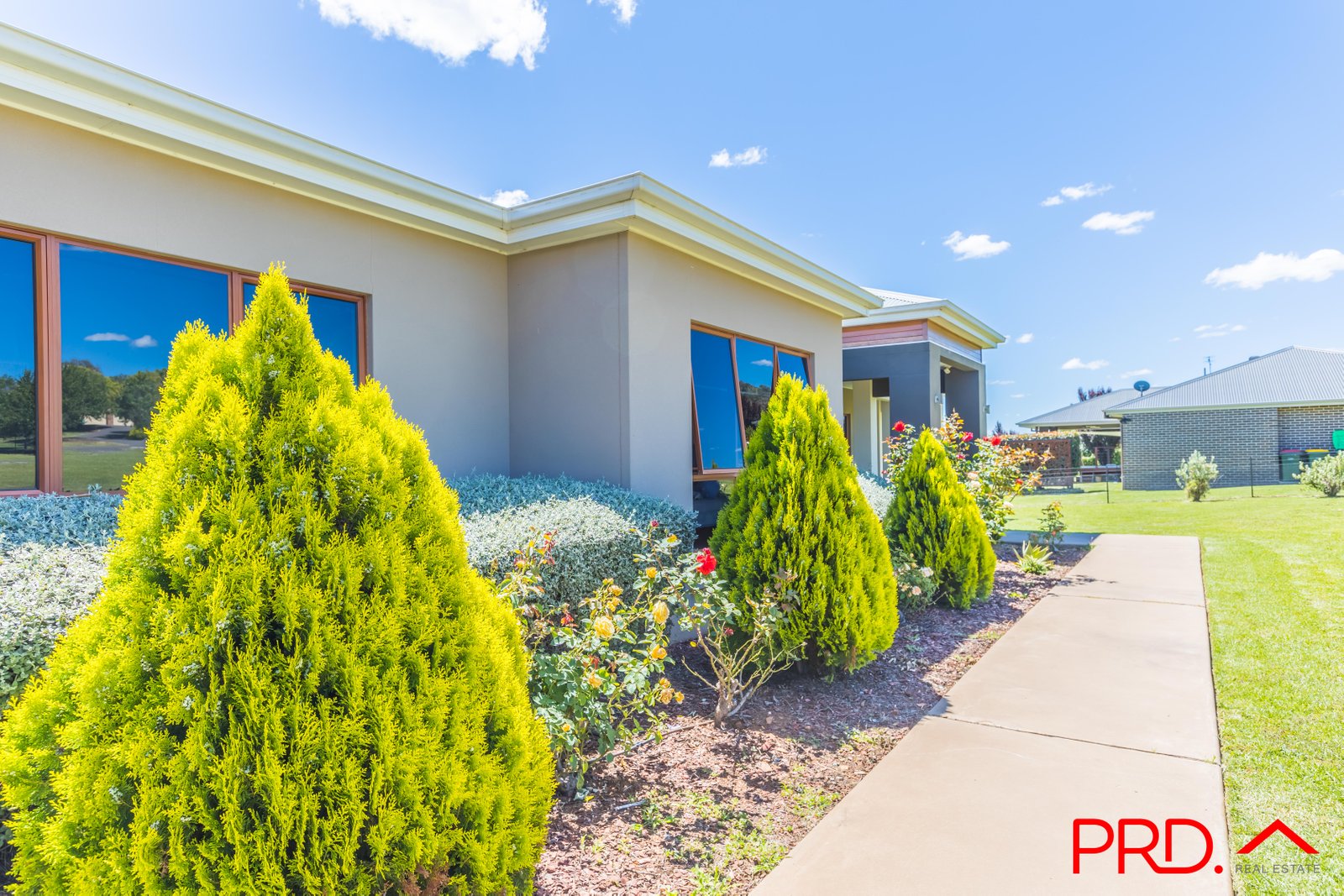 5 Daintree Circuit TAMWORTH 5