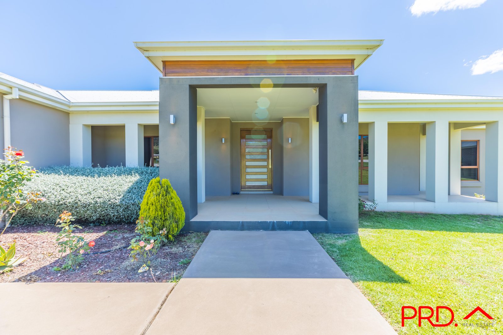 5 Daintree Circuit TAMWORTH 6