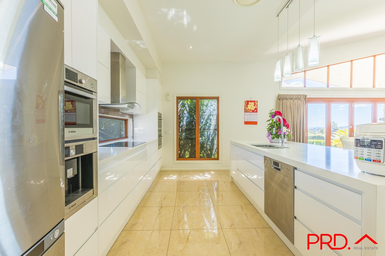 5 Daintree Circuit TAMWORTH 11