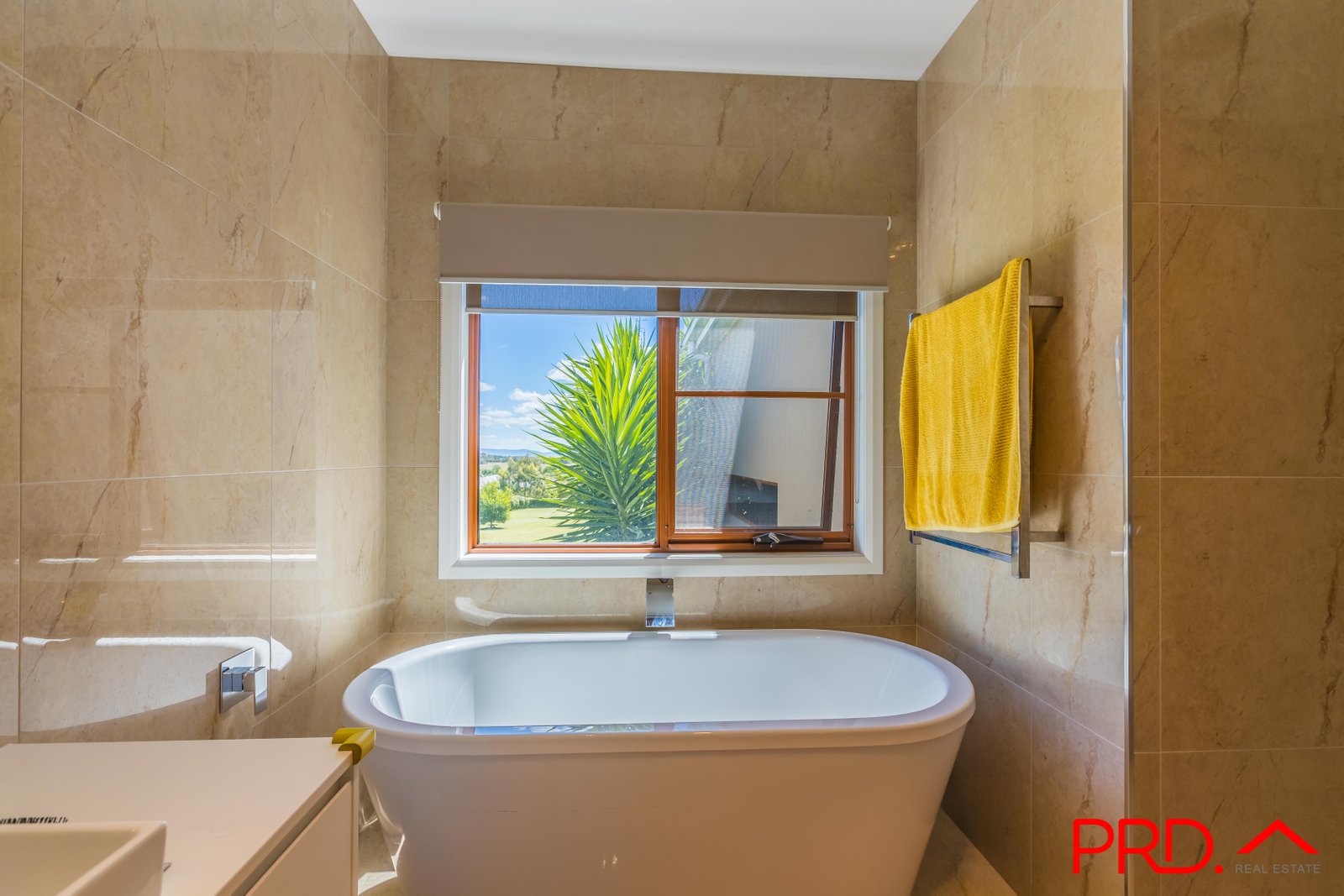 5 Daintree Circuit TAMWORTH 18