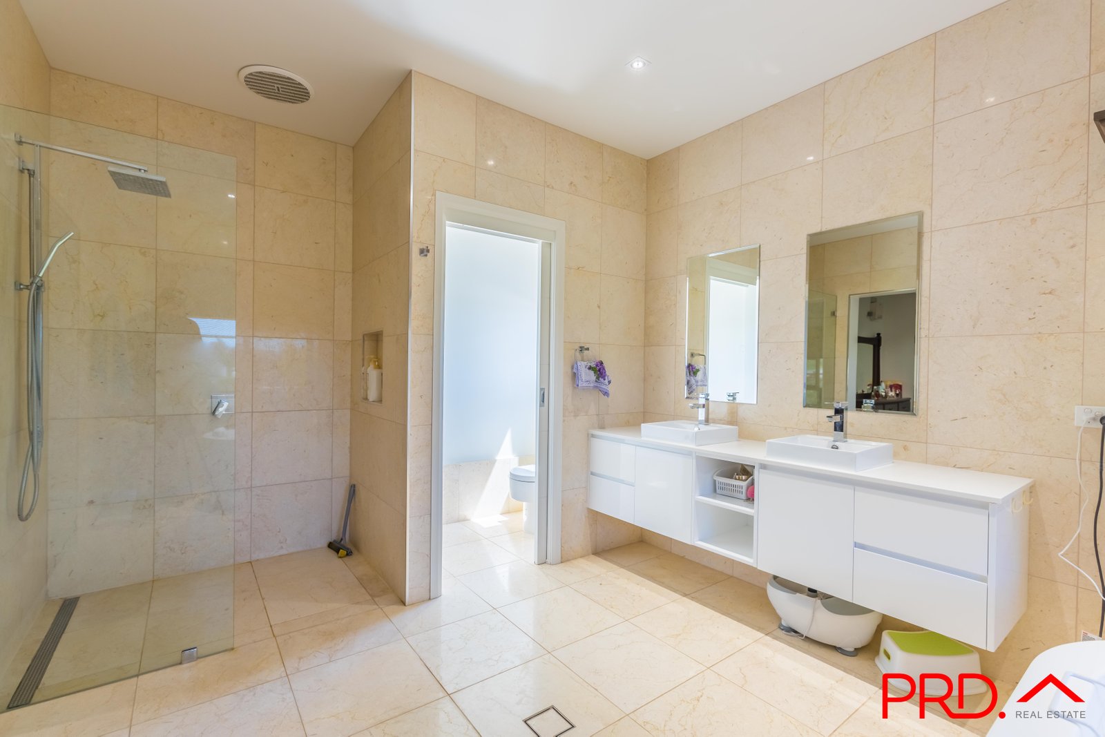 5 Daintree Circuit TAMWORTH 19