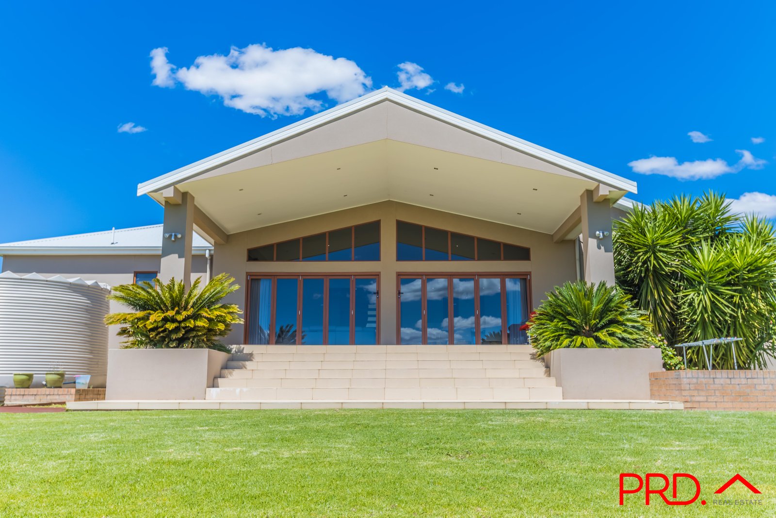 5 Daintree Circuit TAMWORTH 23