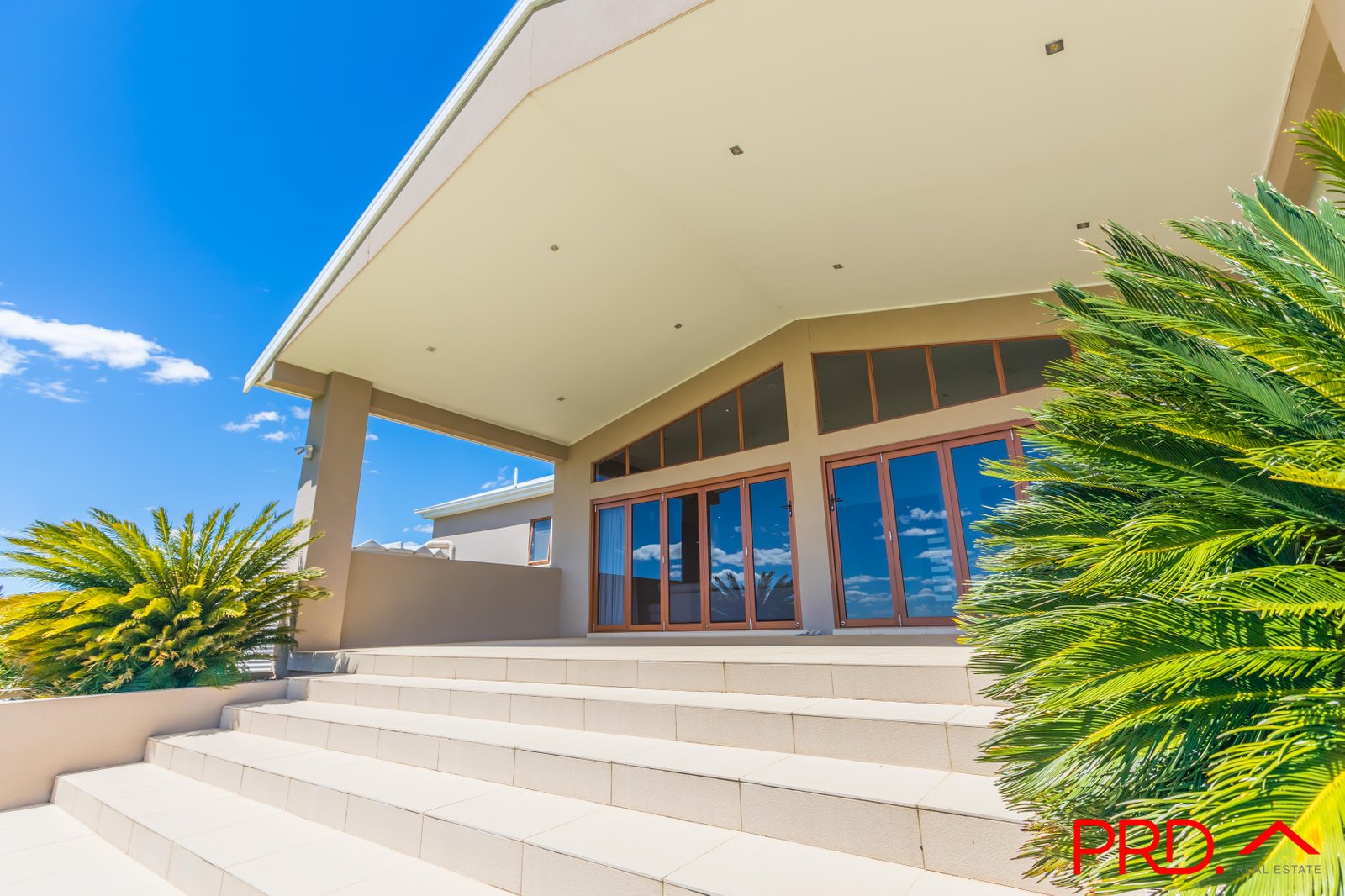 5 Daintree Circuit TAMWORTH 24