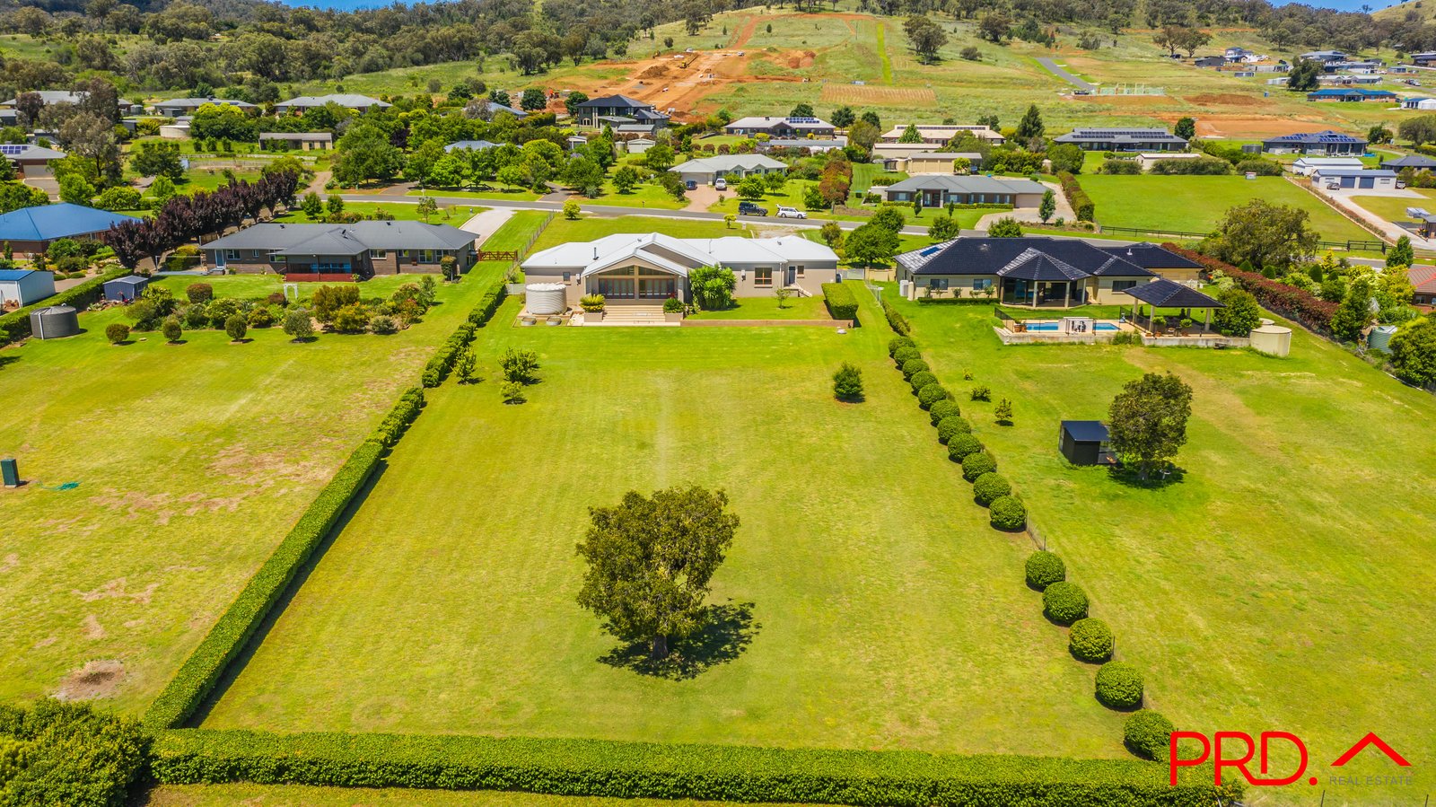 5 Daintree Circuit TAMWORTH 27