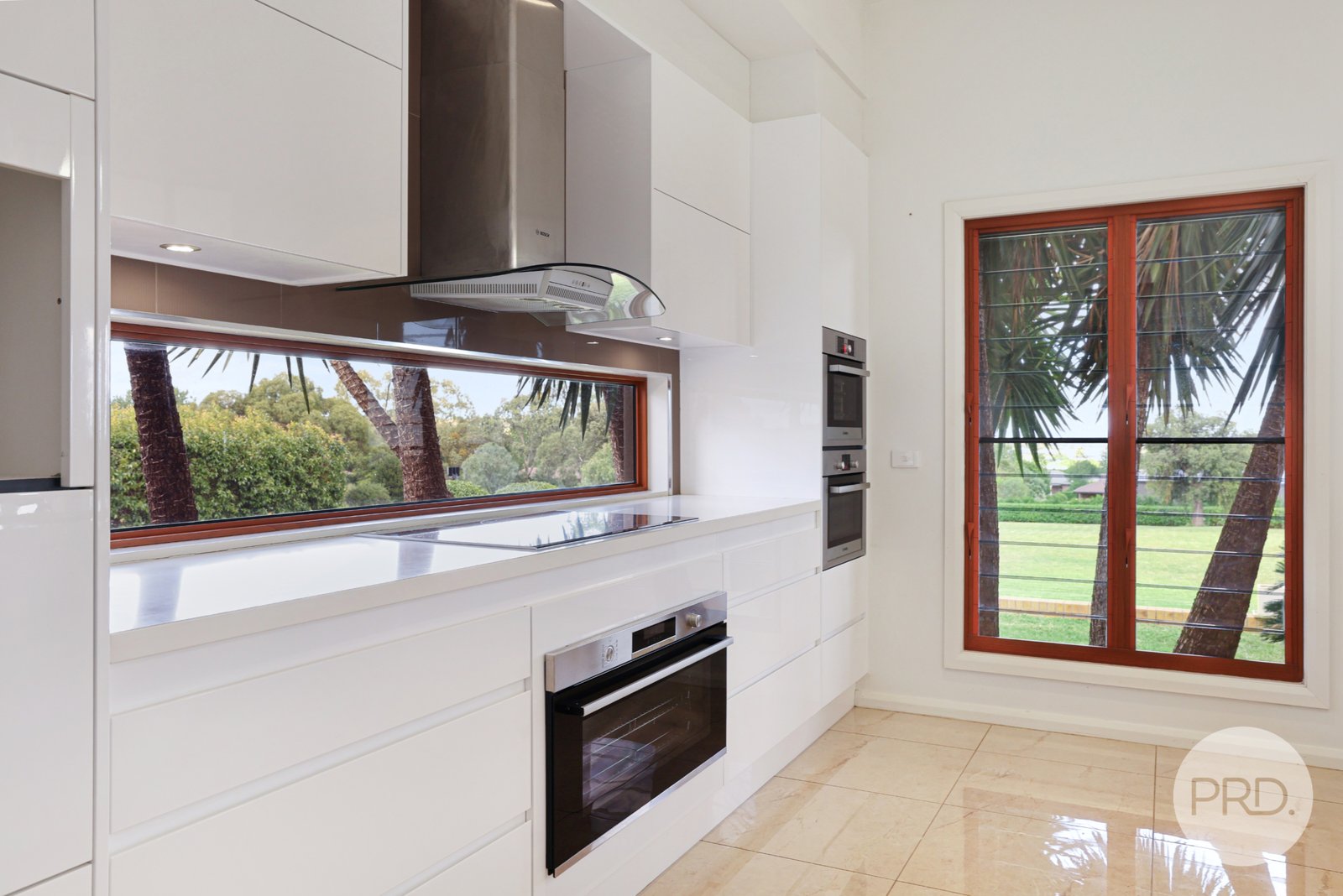 5 Daintree Circuit TAMWORTH 12