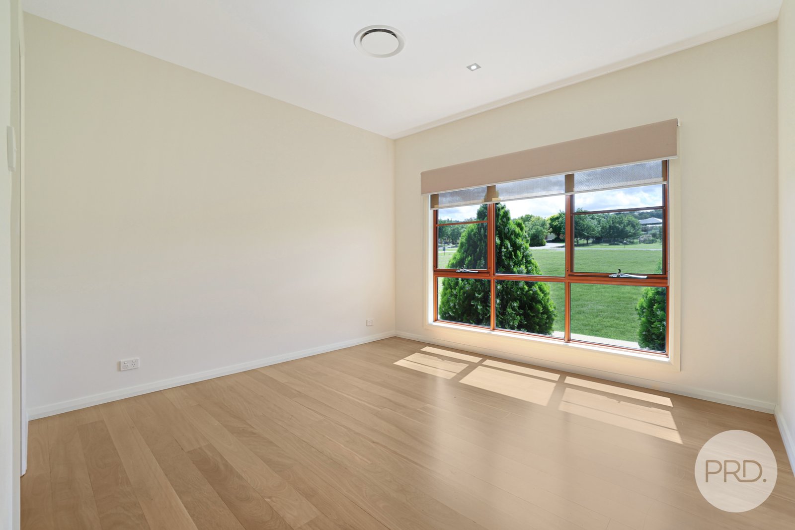 5 Daintree Circuit TAMWORTH 15