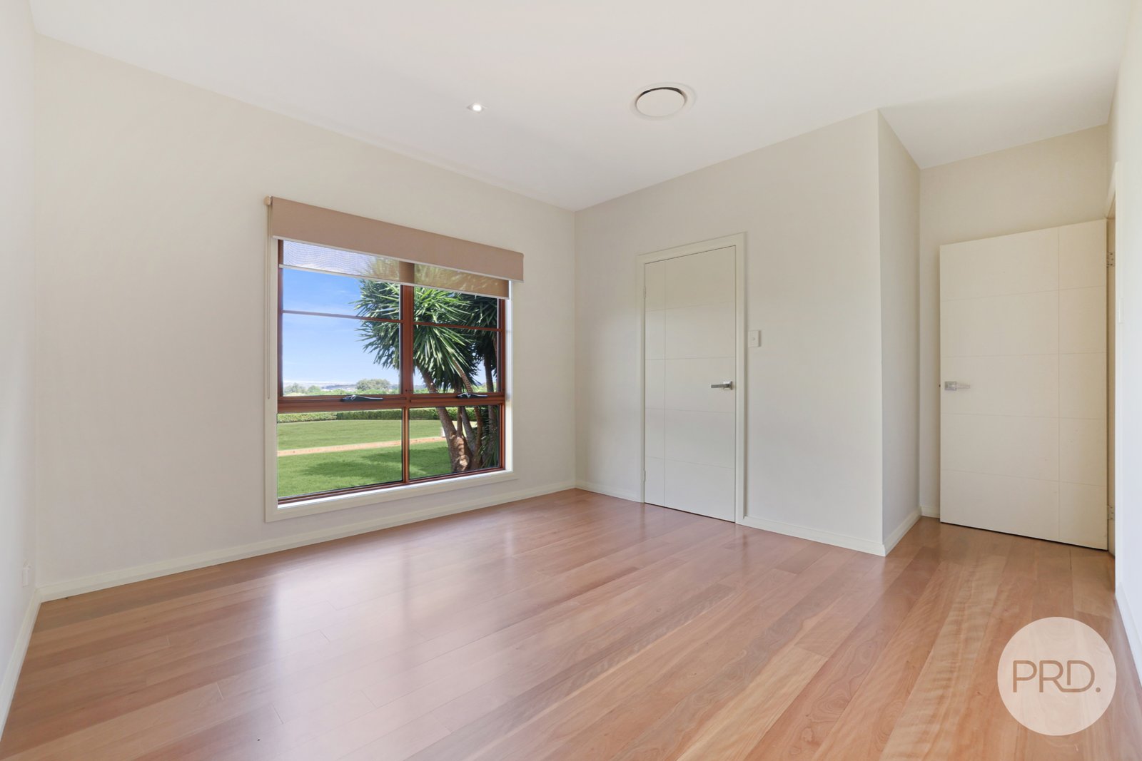 5 Daintree Circuit TAMWORTH 18