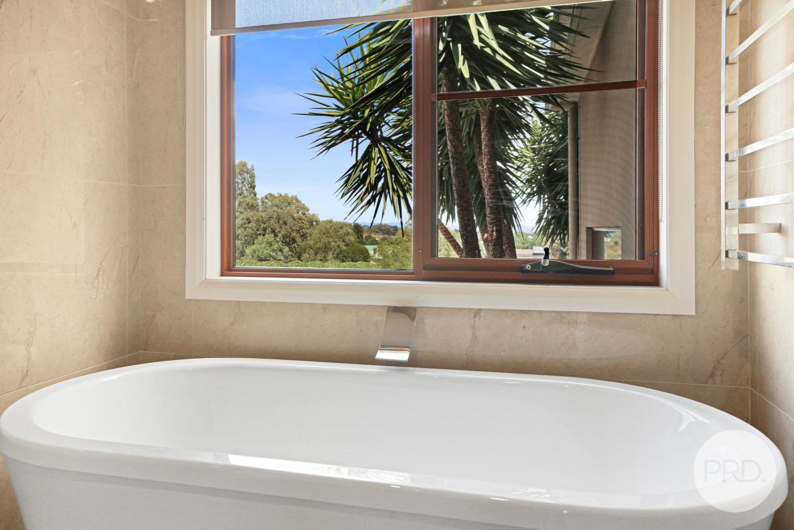 5 Daintree Circuit TAMWORTH 27