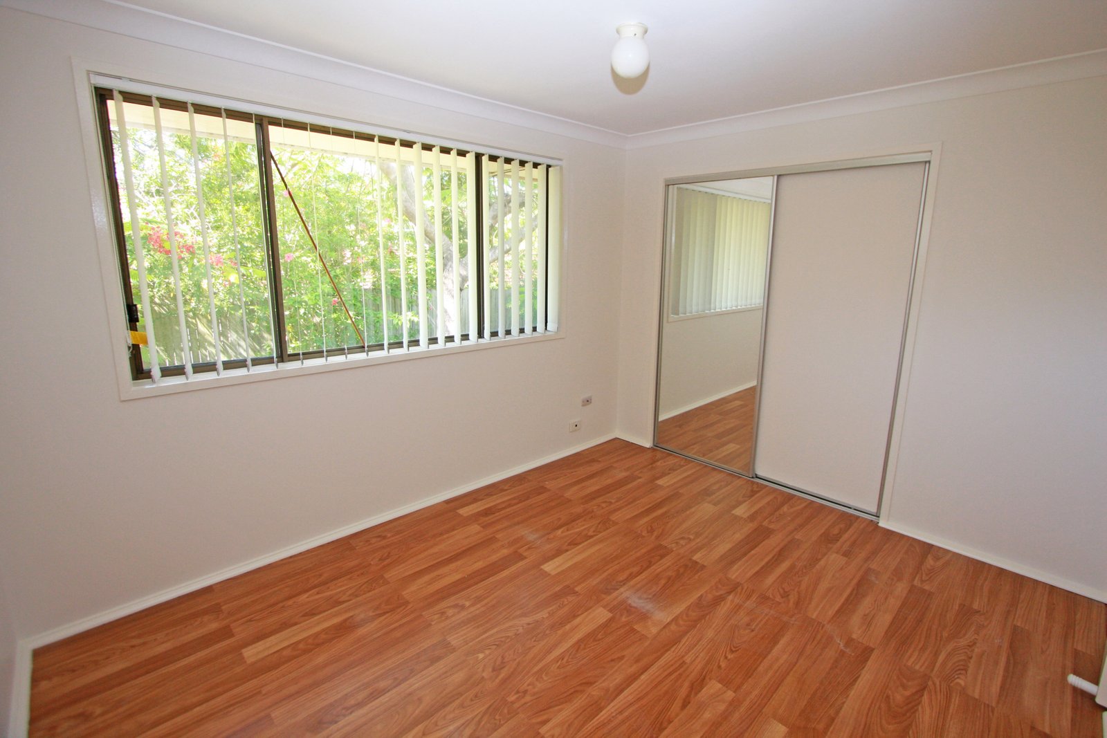 5 Dampier Court MOLENDINAR 5