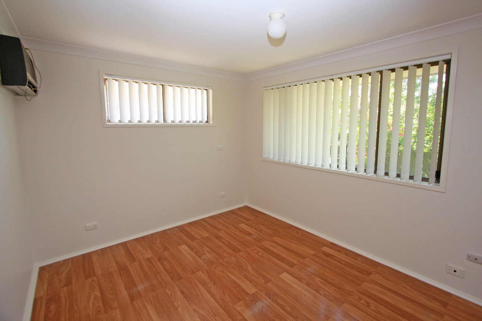 5 Dampier Court MOLENDINAR 6