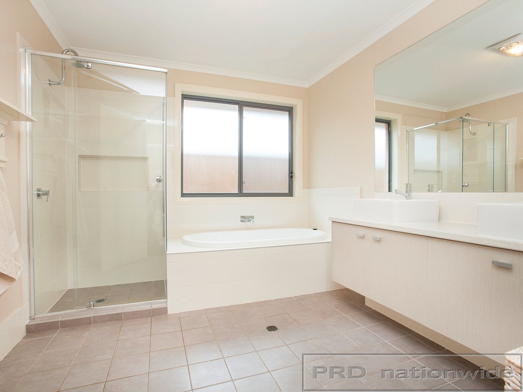 5 Damsel Street CHISHOLM 13