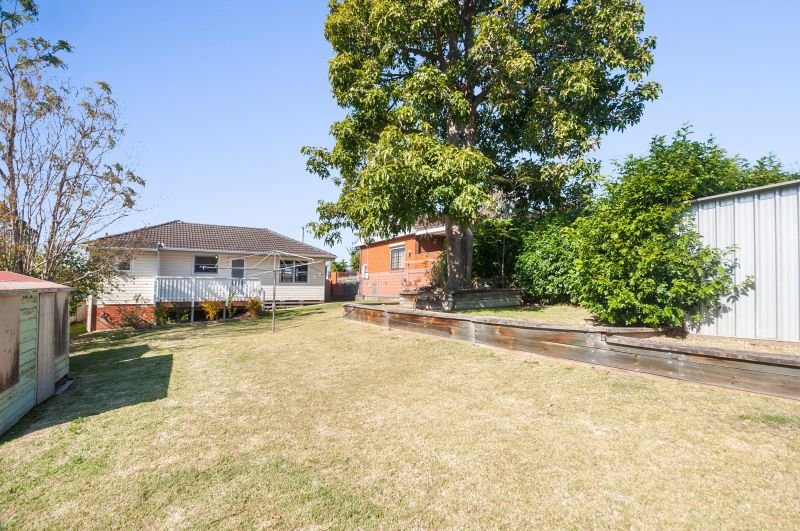 5 Darly Avenue KANAHOOKA 5