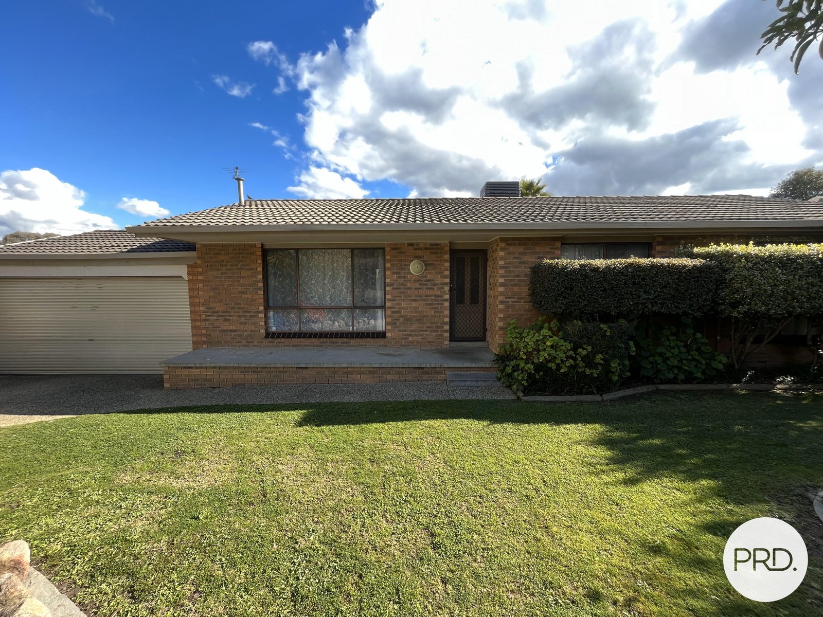 5 Darrambal Drive SPRINGDALE HEIGHTS 1