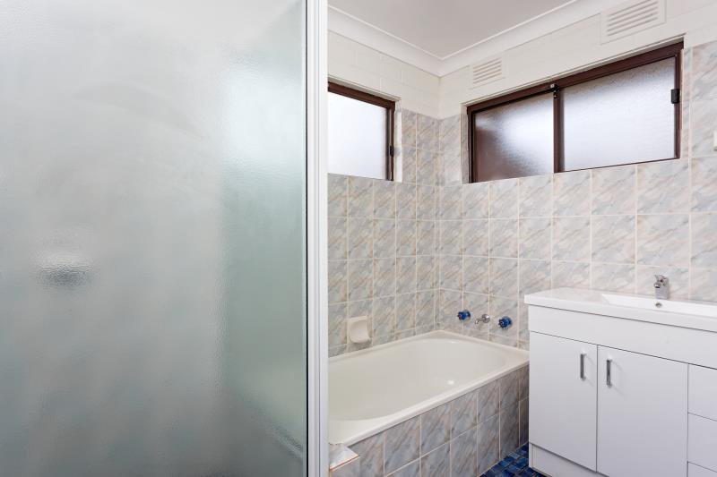 5 Derna Place ASHMONT 5