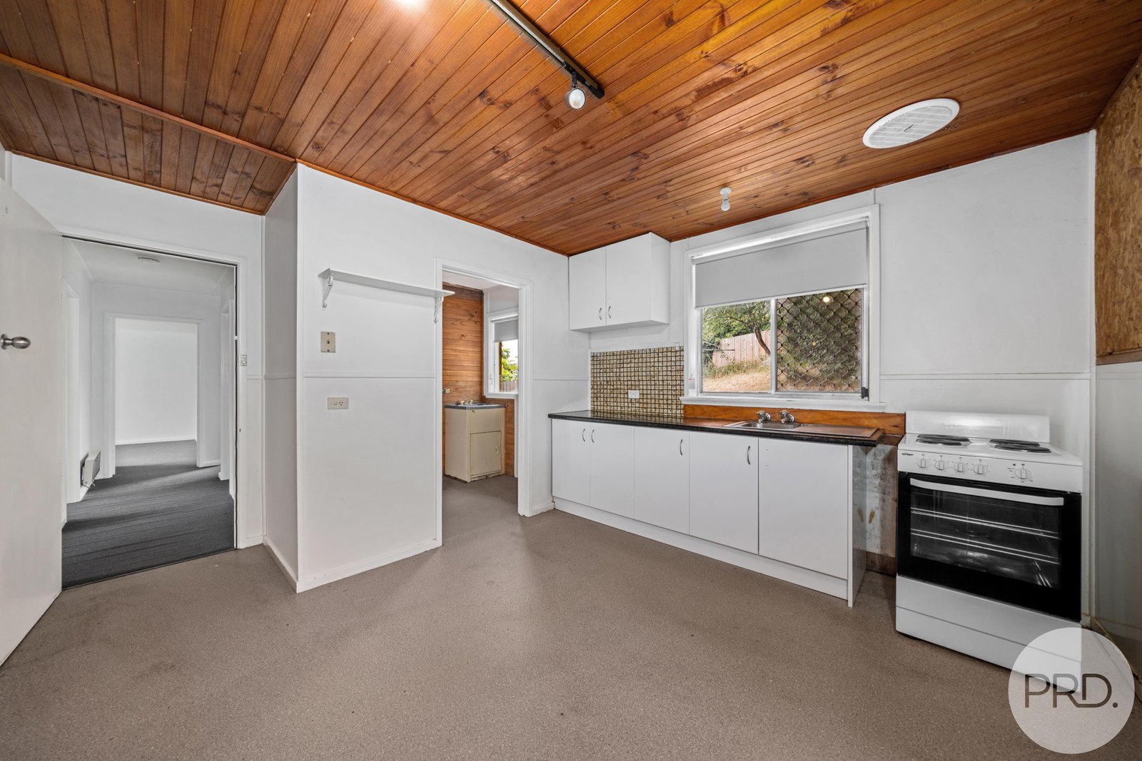 5 Devines Road GLENORCHY 3