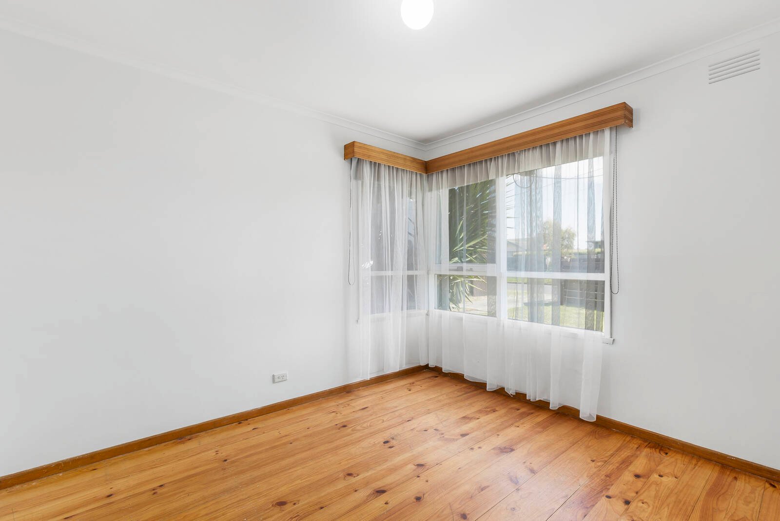 Real Estate and Property in 5 Donax Road, Corio, VIC