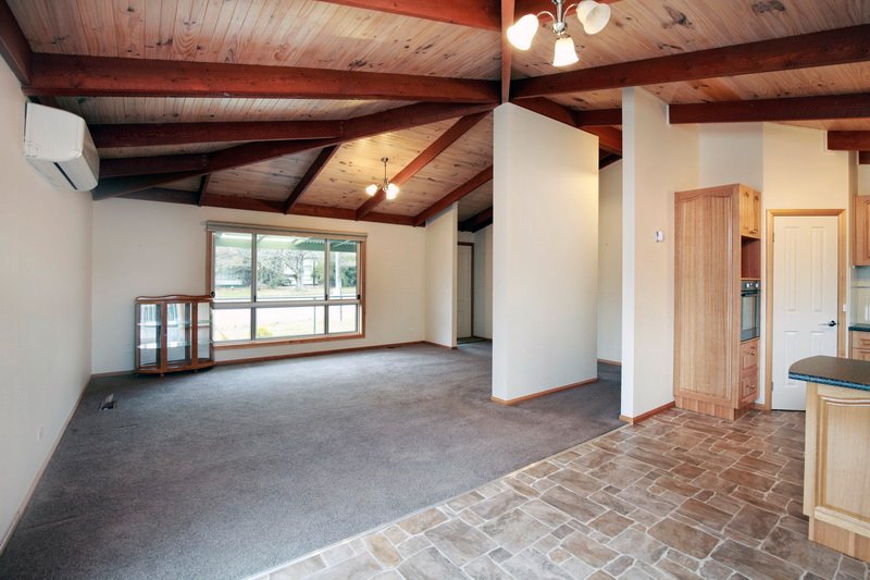 Real Estate and Property in 5 Duffy Street, Woodend, VIC