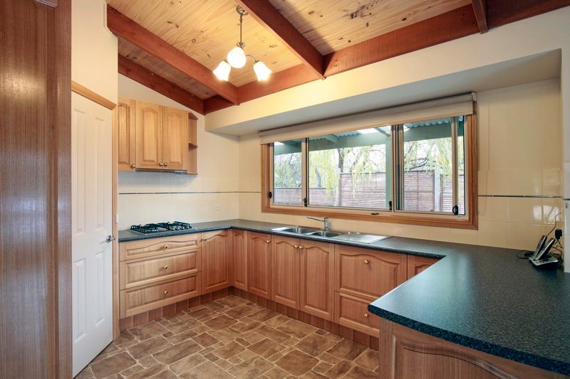 Real Estate and Property in 5 Duffy Street, Woodend, VIC