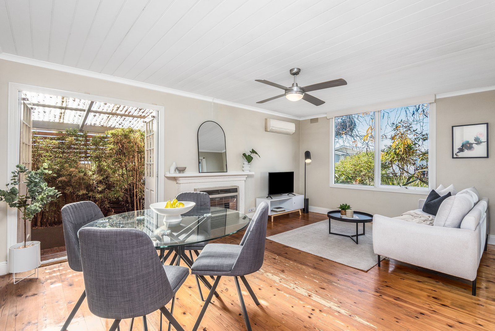 Gallery: 5 Dundas Street