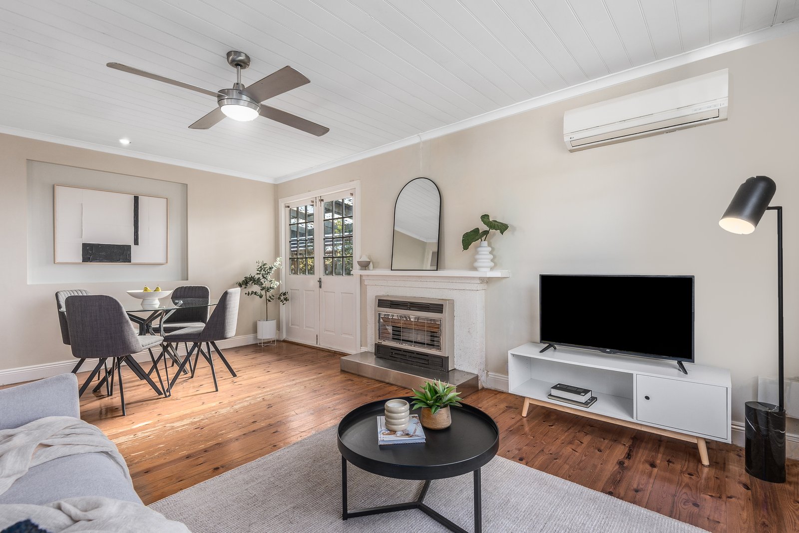 Gallery: 5 Dundas Street