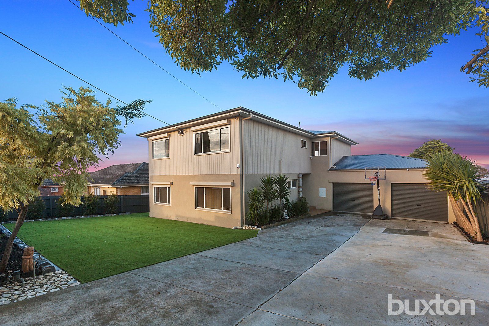Photos: 5 Eagleview Crescent