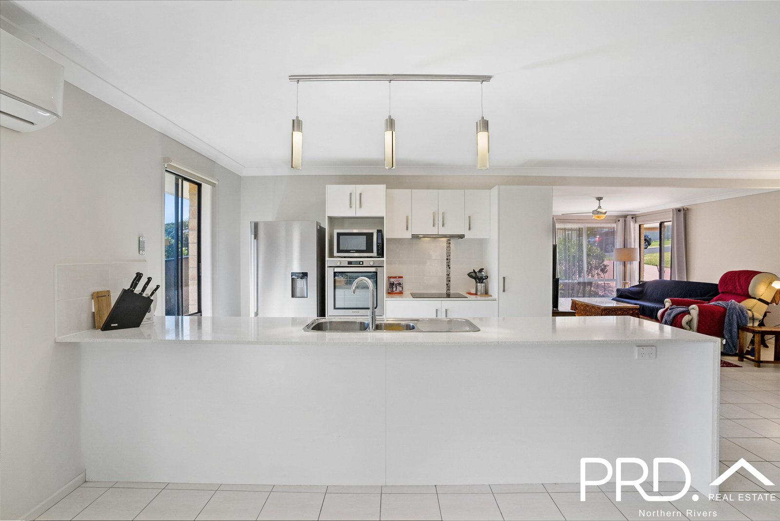 5 Earls Court GOONELLABAH 3