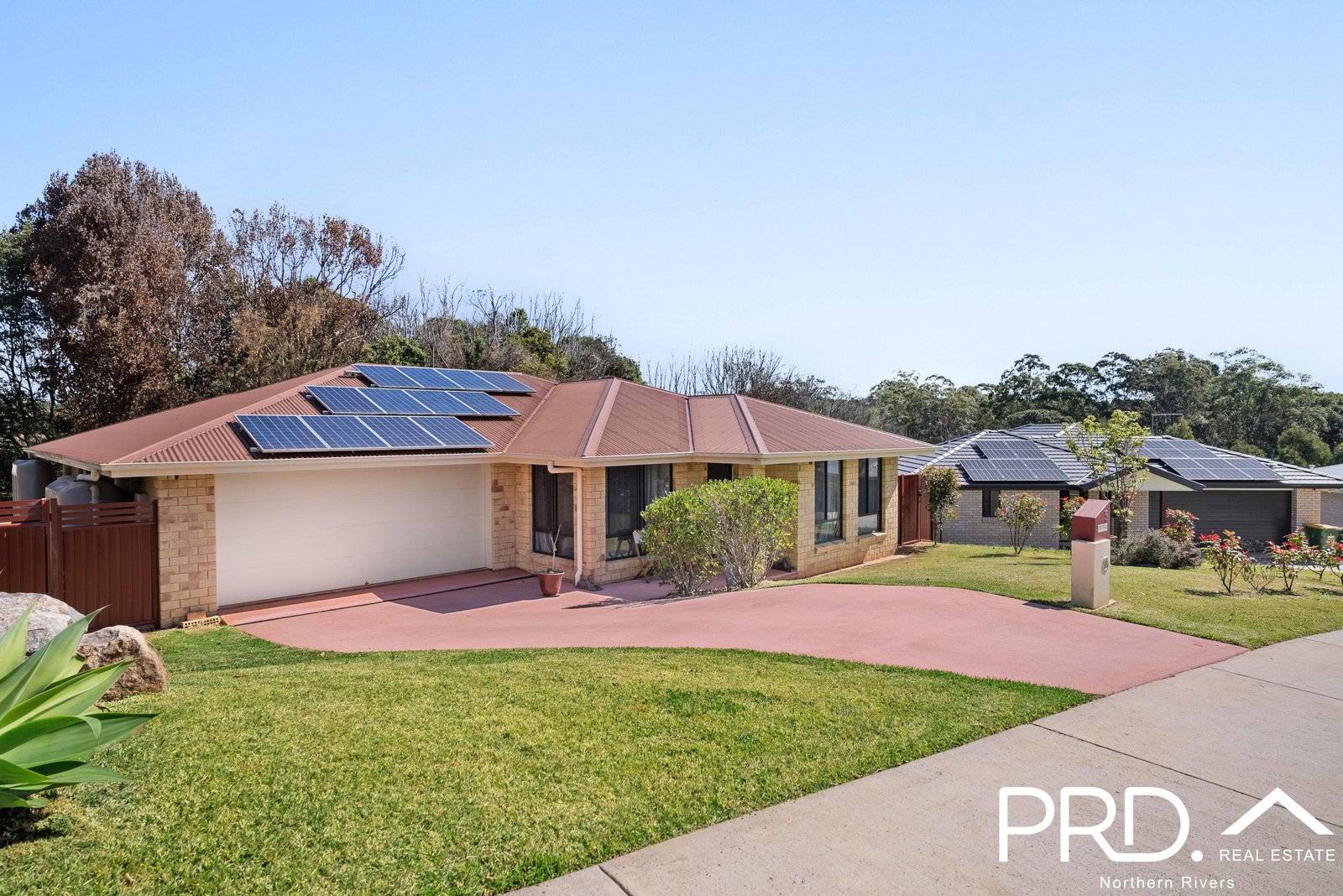 5 Earls Court GOONELLABAH 21