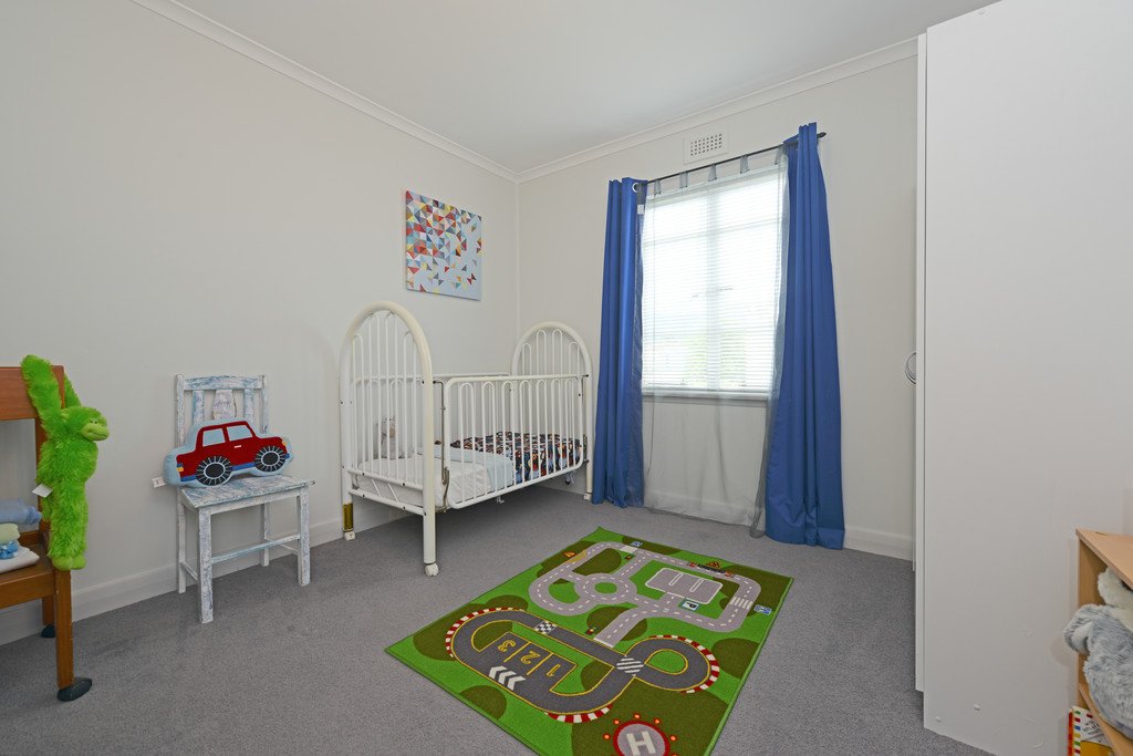 5 Edinburgh Crescent GOODWOOD 8