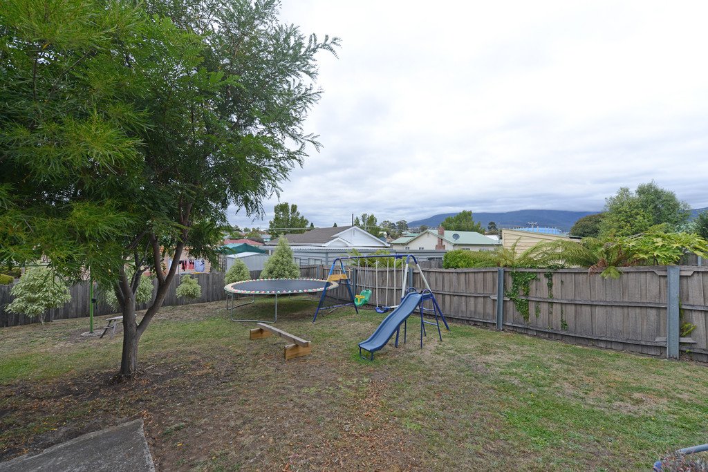 5 Edinburgh Crescent GOODWOOD 13