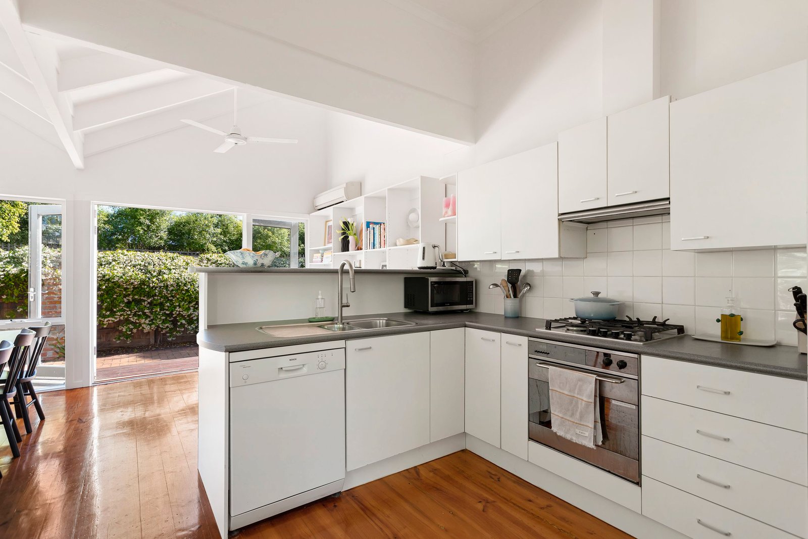 Real Estate and Property in 5 Edward Street, Elsternwick, VIC