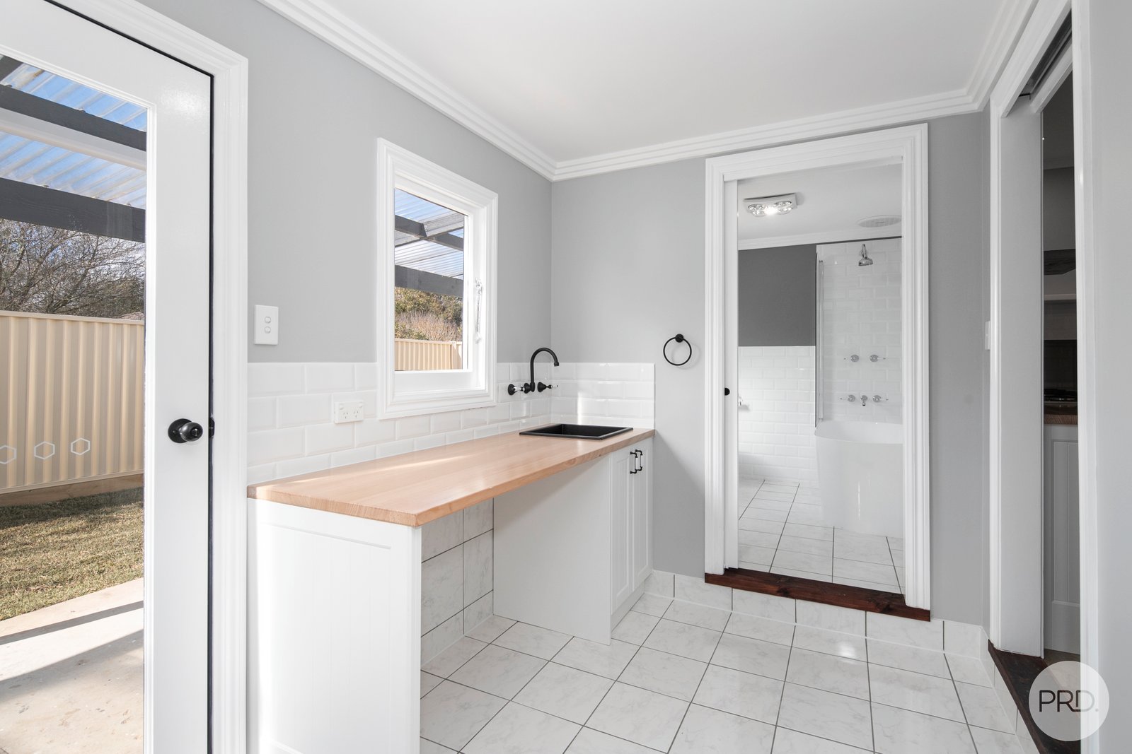 5 Edwards Street SEBASTOPOL 14