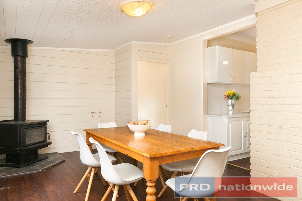 5 Edwards Street SEBASTOPOL 4