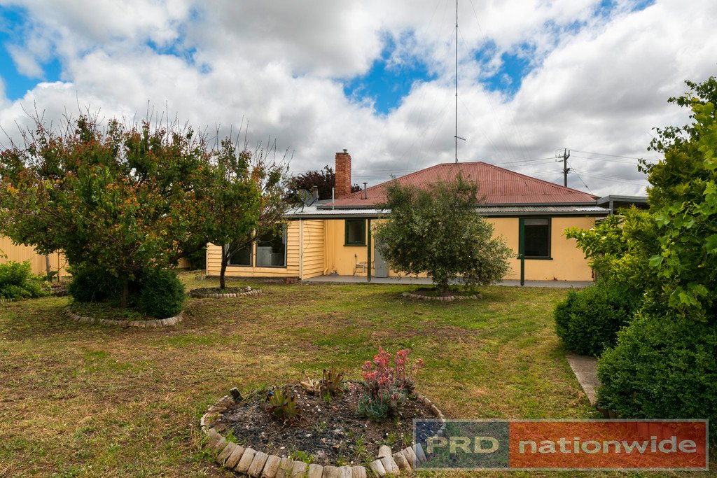 5 Edwards Street SEBASTOPOL 12