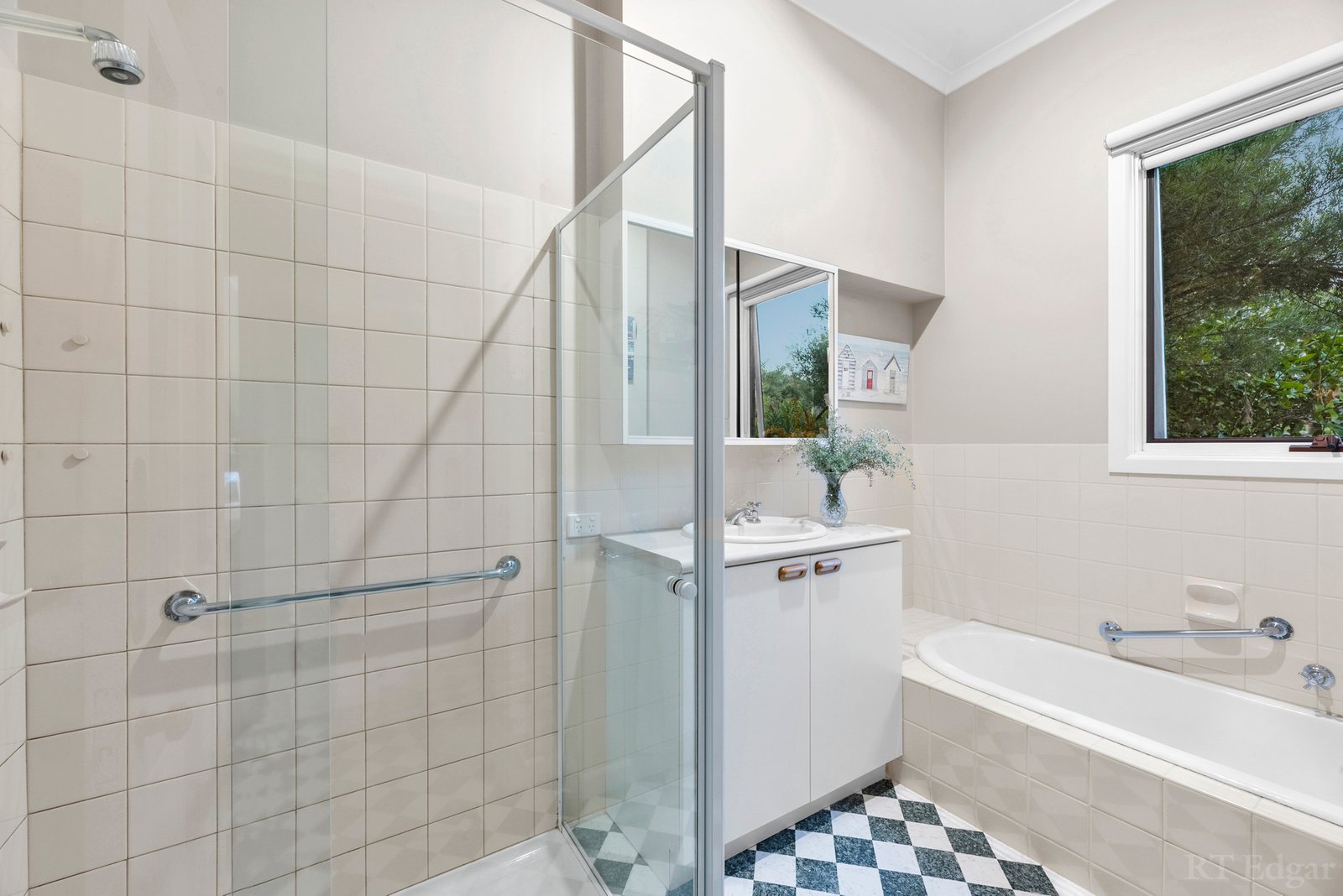 Real Estate and Property in 5 Elizabeth Street, Point Lonsdale, VIC