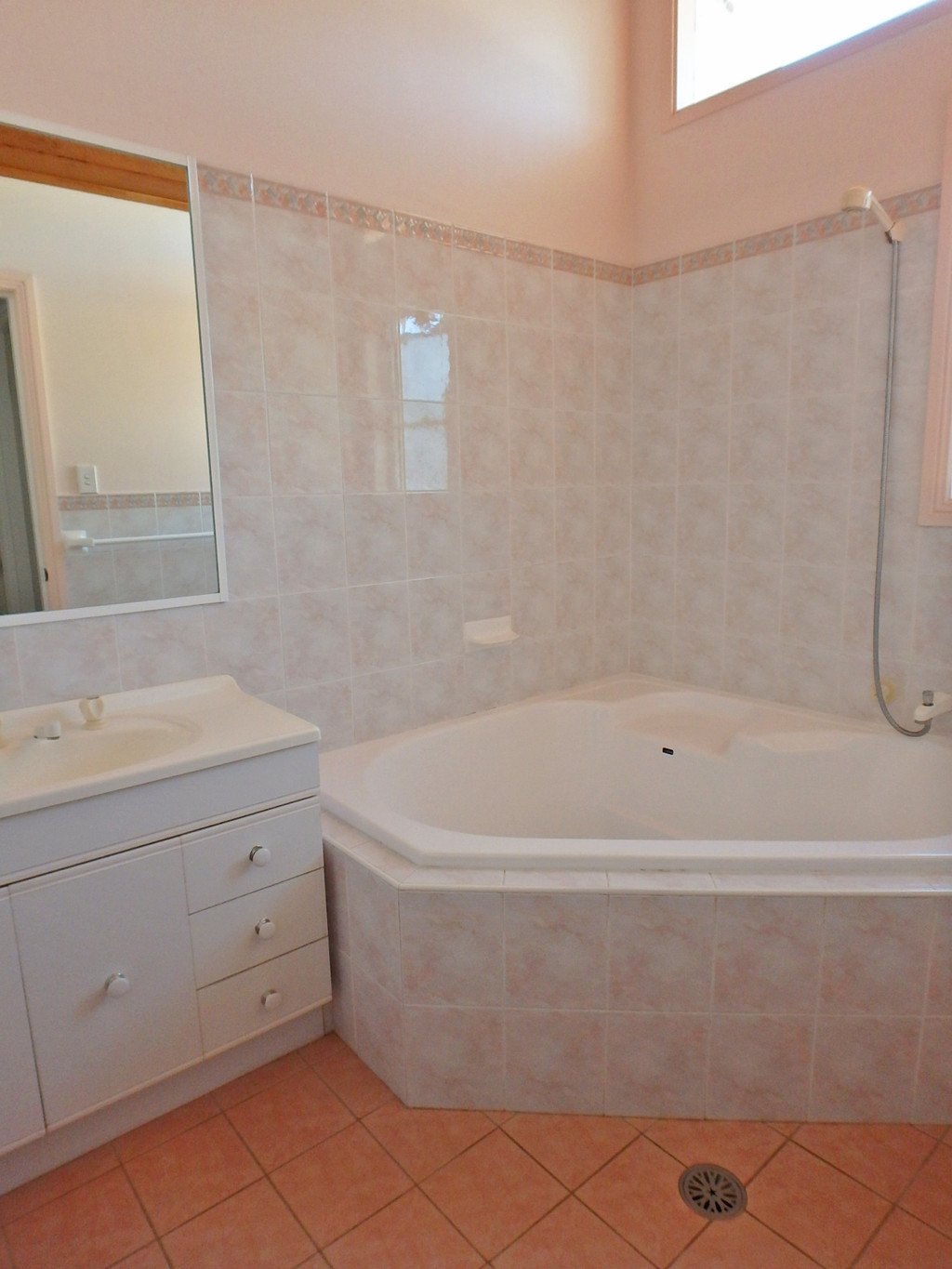 5 Ellerslie Crescent LAKEWOOD 12