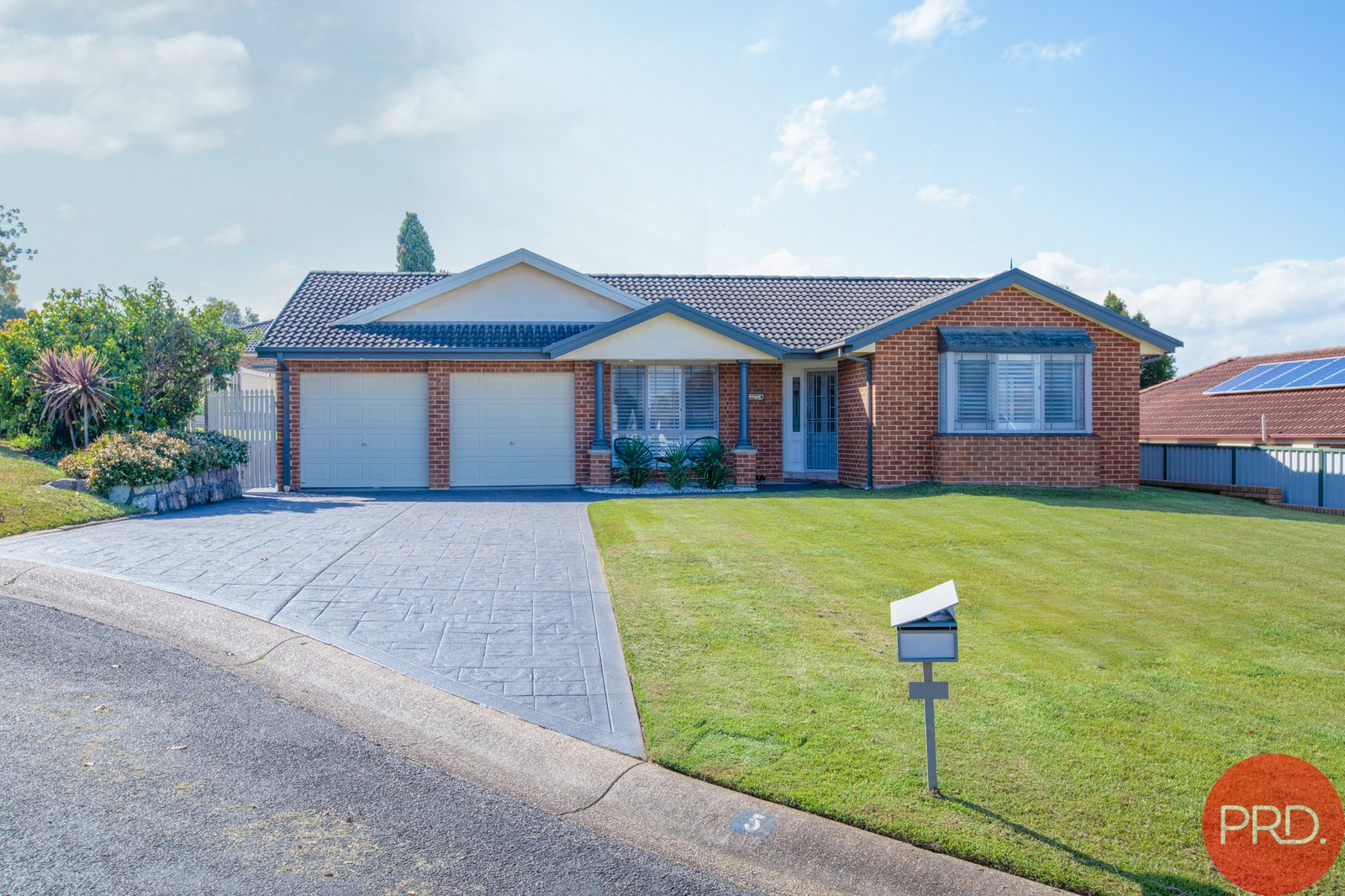 5 Elm Close LARGS 1