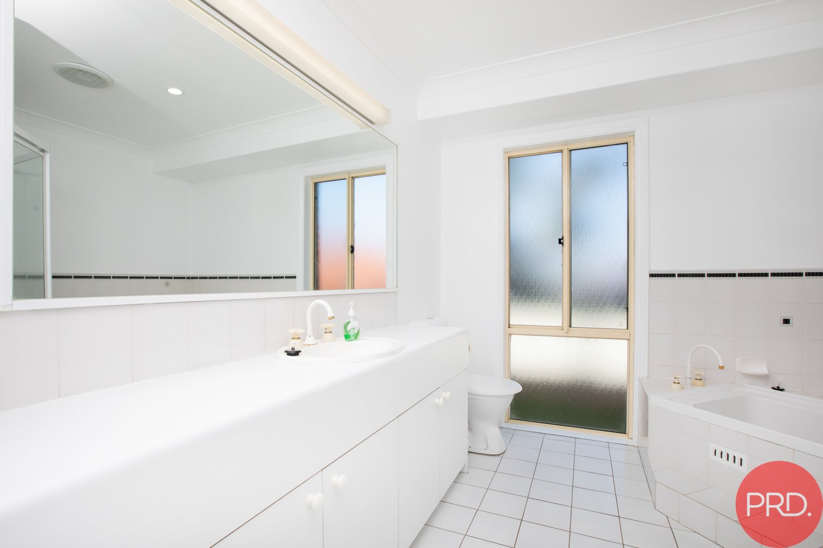 5 Elm Close LARGS 17