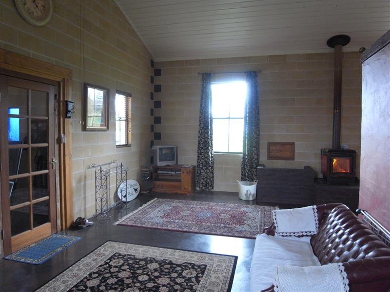 5 Emerson St  TUMBARUMBA 5