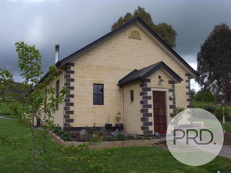 5 Emerson St  TUMBARUMBA 1