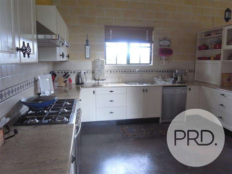 5 Emerson St  TUMBARUMBA 7