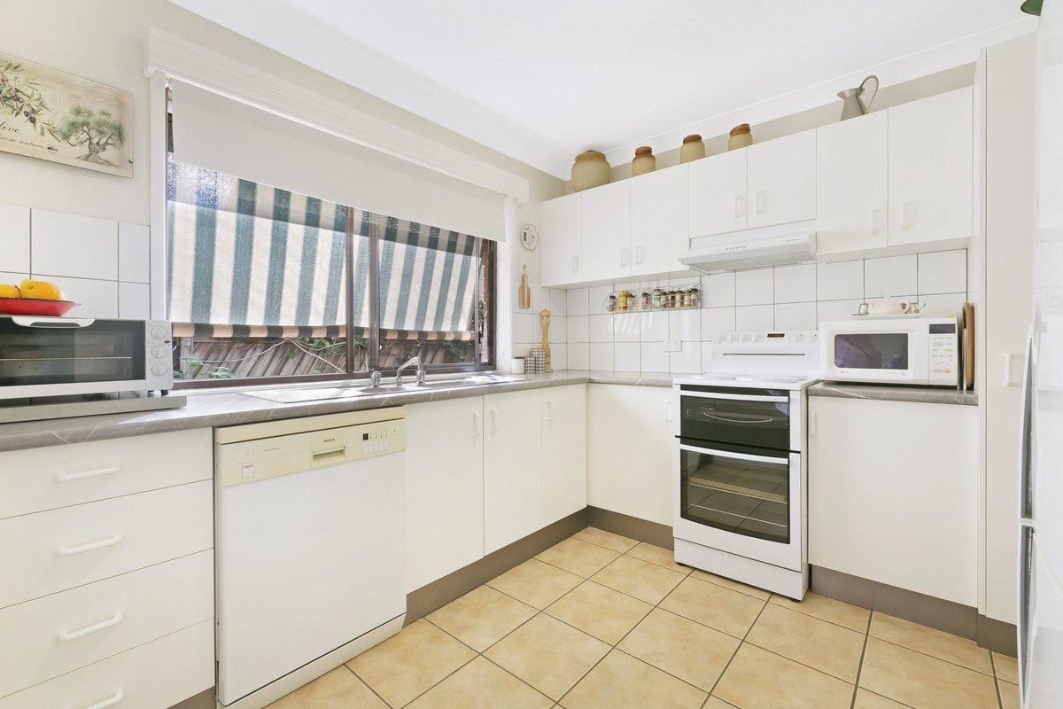 5 Encamp Street Reedy Creek 7