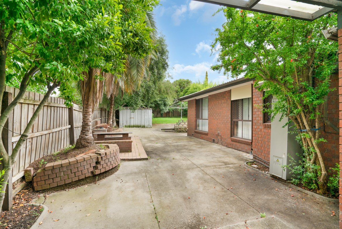 Real Estate and Property in 5 Estelle Street, Bulleen, VIC