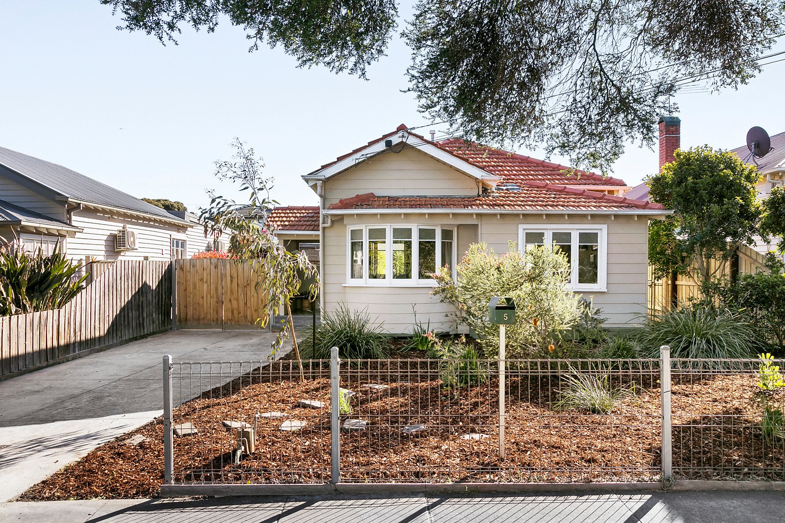 5 Excelsior Street, Reservoir VIC 3073
